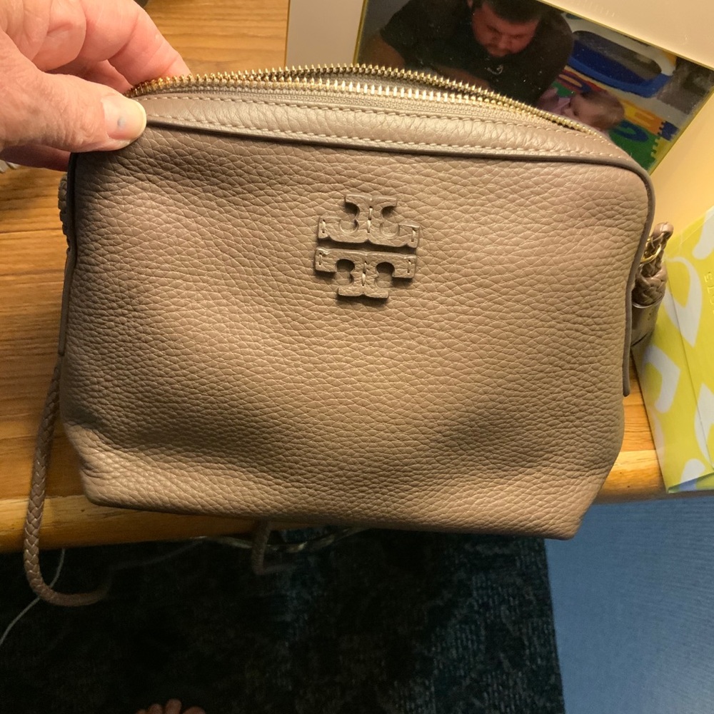Tory Burch Taylor camera bag
